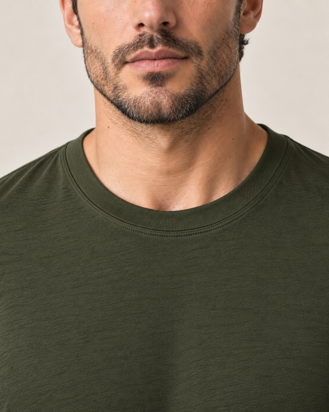 Camiseta Básica 100% algodão Fio 30.1 - Verde Militar